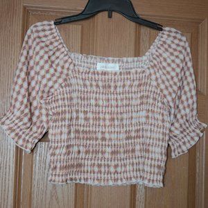 $5 for $10* NWT Pink Rose Crop Top Size S